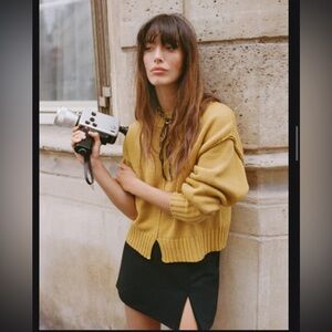 Zara PRONOUNCED SEAM KNIT SWEATER